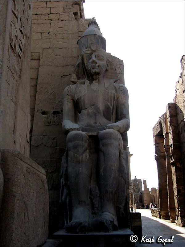 138-3831_Luxor